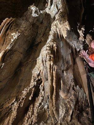 Calcite formations