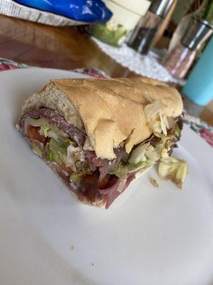 Roast beef grinder add Mayo lettuce and tomato!! Delish !