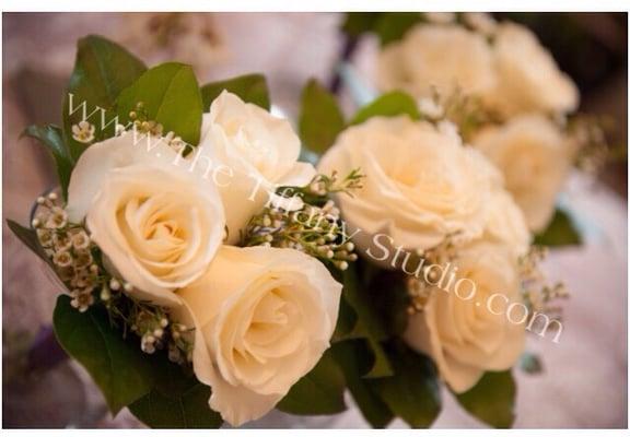 The bridesmaids bouquets