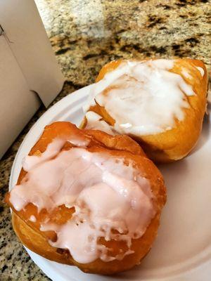 Strawberry and vanilla cream cheese doughnuts