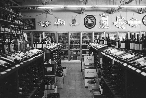 Lakeside Wines & Spirits