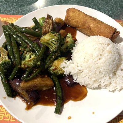 three delicacy vegetable combination plate (comes with the roll & soup) - broccoli, green beans, & eggplant