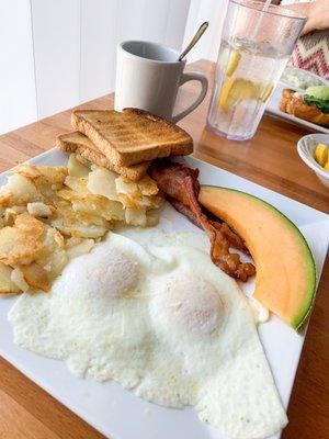 2 egg breakfast w gluten free toast