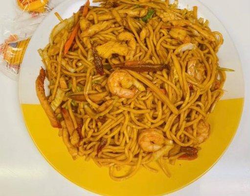 House Special Lo Mein