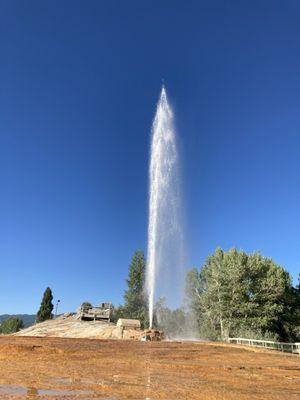 Soda Springs Geyser, 8am eruption on 6/20/2021