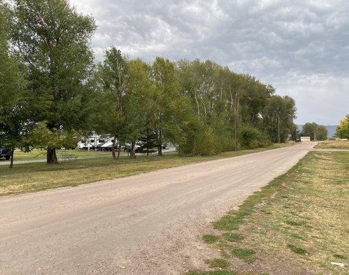 Trails to the lake and the state park accesible from the campground