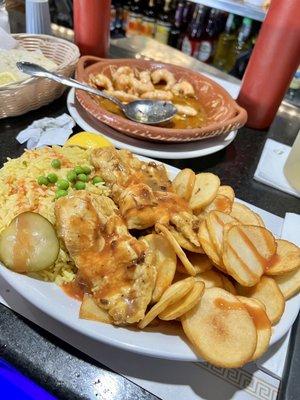 Chicken Shrimp in Garlic Sauce, Rice & Chips.