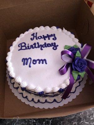 I got this cake today for my moms birthday absolutely disappointed