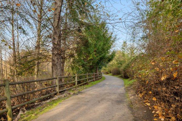 The Hawthorne Apartments Trail