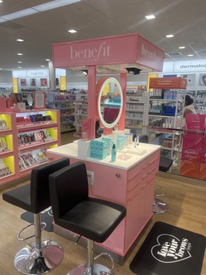 Benefit Cosmetics BrowBar