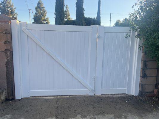 STANDARD PRIVACY STYLE | 3' WIDE SMALL ENTRY GATE W/ LARGE 6' WIDE GATE "DOUBLE GATE" | VINYL BUILT FOR YOU! -- CA VINYL CONNECTION, MFG