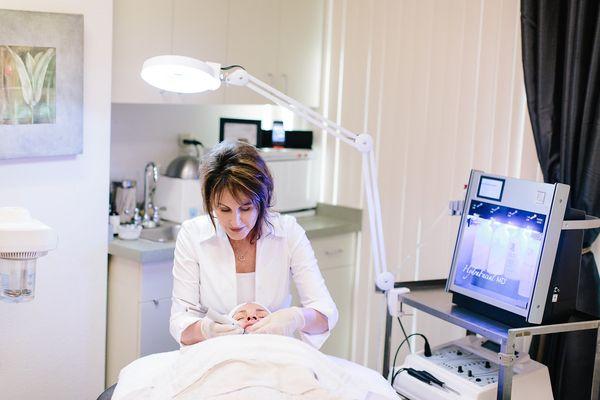 Hydrafacial MD Skin Treatments