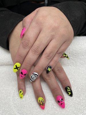 Dip base manicure with gel designs