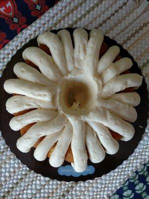 Lemon Bundt w Center Hole