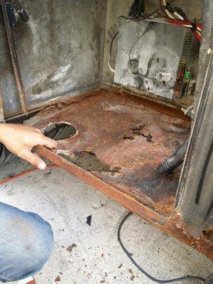 Electrical box corrosion on Denis D's motor home.