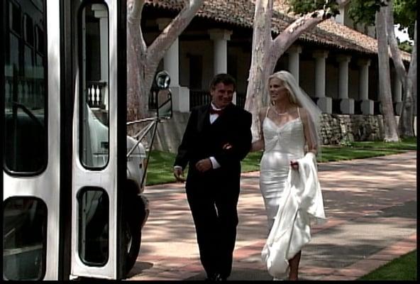 Ride-On Transportation is an expert at providing high quality, dependable and easy-to-use wedding transportation.