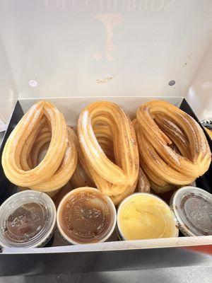 15 churros with 4 dips