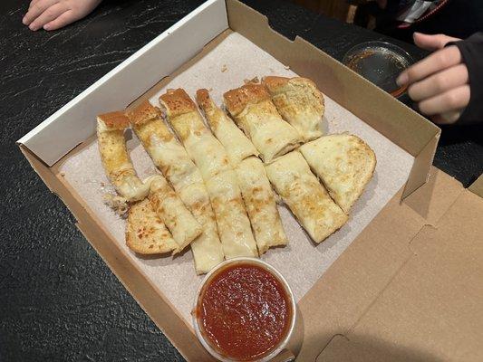 Cheesy garlic bread