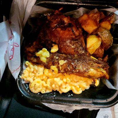 Turkey Wing, Alfred Mac and cheese, potato