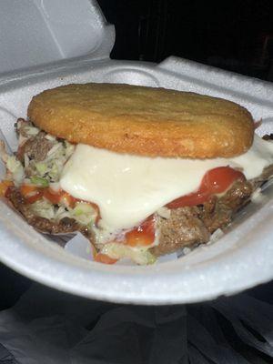 Arepa de Carne Asada