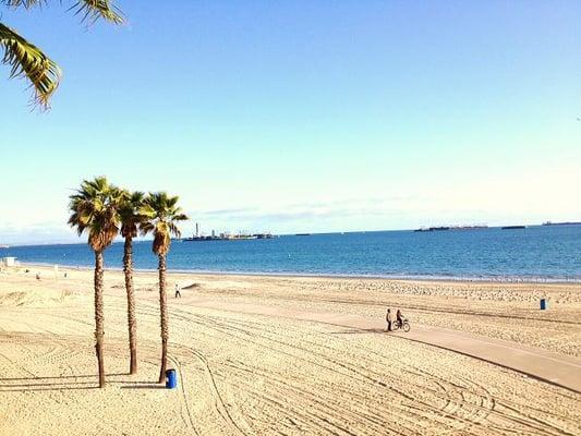 Beach and Boardwalk  (5 min walk from Ocean Blvd.) (10 min walk from The Promenade)