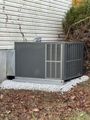 The Finished Amana HVAC installed by Dewayne and Sam from A-1 Finchum Heating and Air.