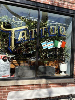 The front of Taylor Street Tattoo.