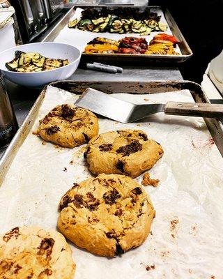 Clean cookies and grilled veggies