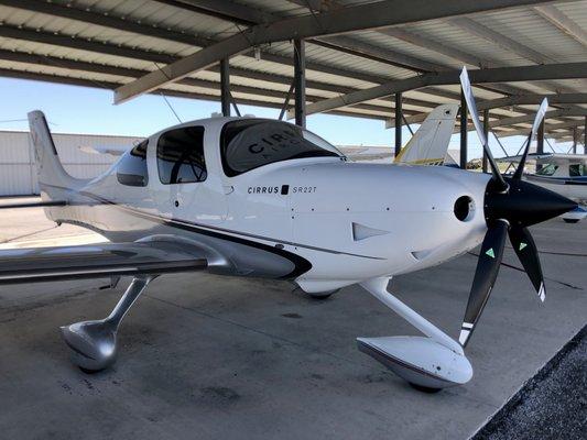 SR22T with 4 blade prop, what an awesome machine.