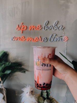 dragonfruit milk tea