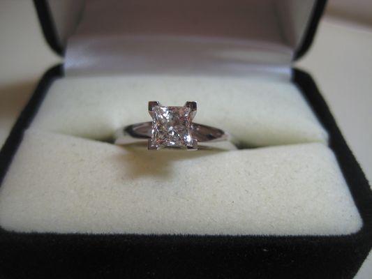 3/4 carat Leo solitaire diamond