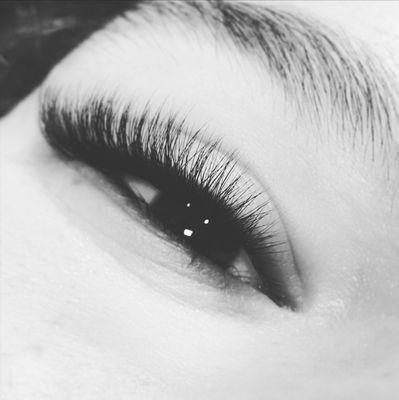 Those wispy volume lashes