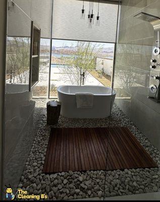 Clean bathroom = Clear Mind
Let us take care of the cleaning for you! 
(928)412-2246
thecleaningbsaz@gmail.com