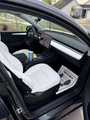 2024 Tesla Model Y Interior