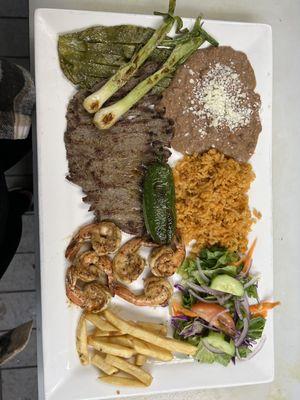 CARNE ASADA CON CAMARONES AL GUSTO