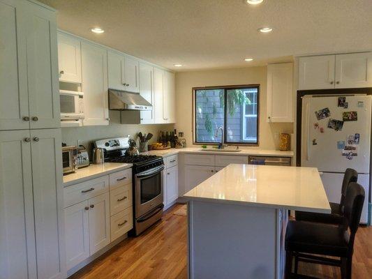 PDX Cabinets & Granite