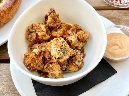 Crispy Fried Mushrooms, panko breaded mushrooms served with chipotle aioli dipping sauce