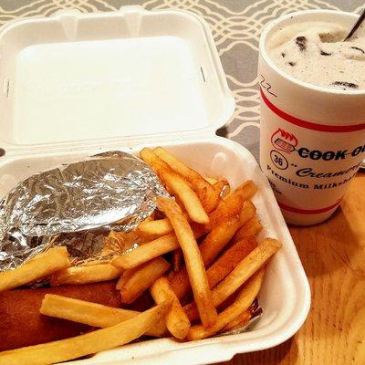 Spicy chicken sandwich, corn dog, Cajun fries, oreo milkshake... all for $7