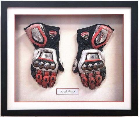 Motorcycle gloves