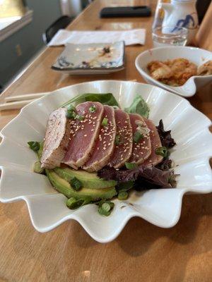 Tuna tataki/Avocado appetizer