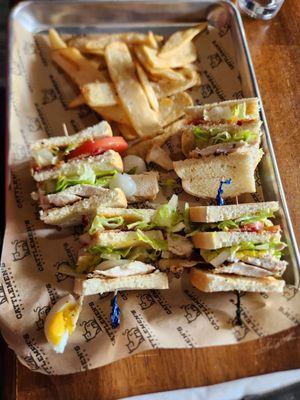 chicken club, no egg.