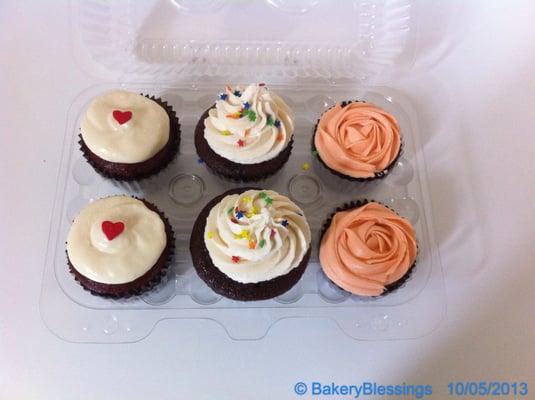 Sample Pack ( 2 chocolate, 2 red velvet, 2 vanilla)