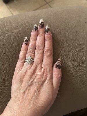 Kiwi Nails