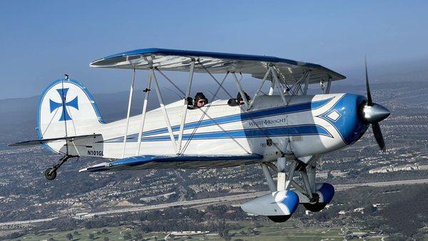 Flying in tandem back to the airport after combat