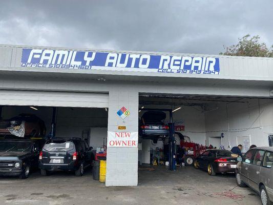 4299 peralta blv fremont ca 510-894-4601   we do any mechanical repair, w take  all insurance   HABLAMOS ESPANOL