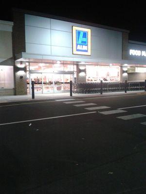 Aldi's in Groton