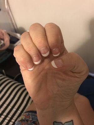 Mani French nails