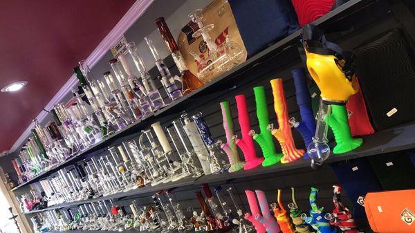 25% off glass bongs !!!!