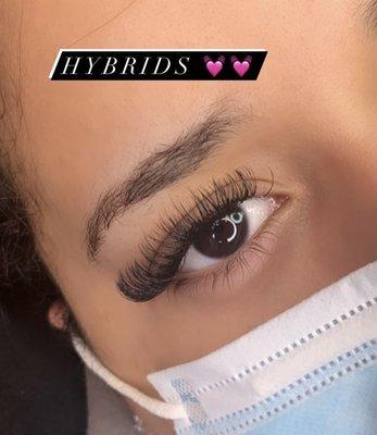 Hybrid eyelashes