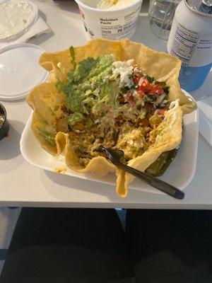 Tostada salad with chicken